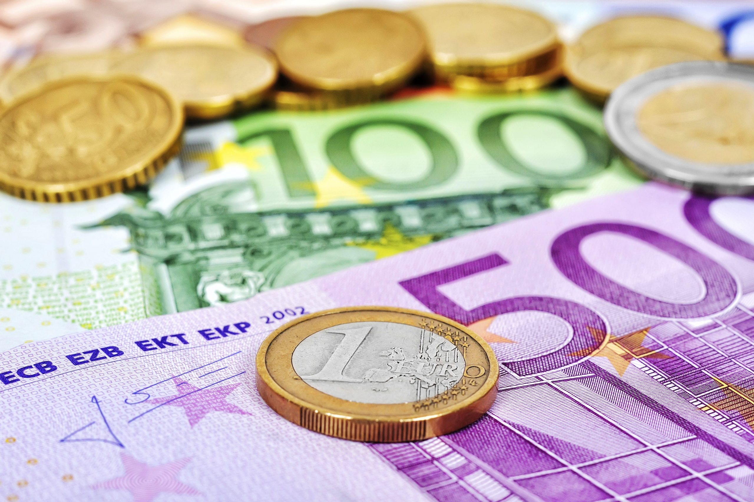 Курс евро в мае 2021 года — прогноз и мнение экспертов